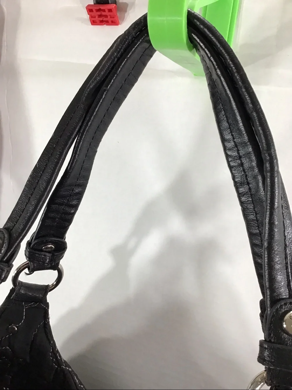 Thirty One quilted 5th Ave poppy hobo shoulder bag